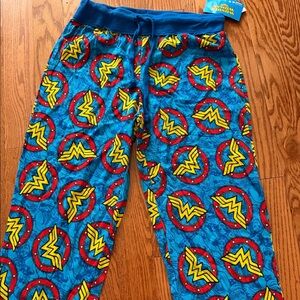 Woman Pj pants Wonder Woman, small,new with a tag